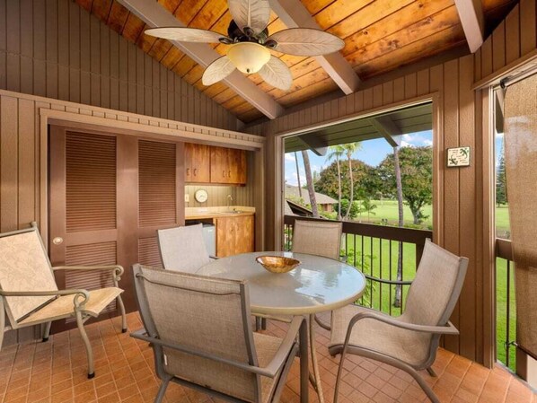 Outdoor dining