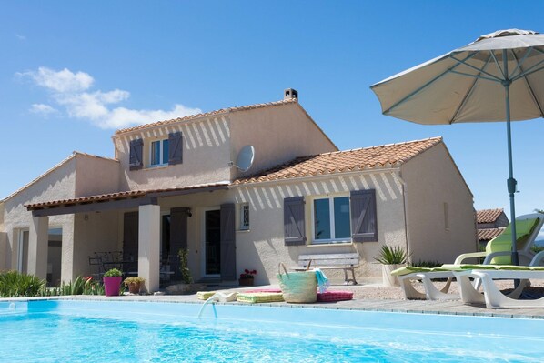 Piscine maison de vacances