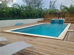 Sea Walk's private pool and hot tub.