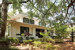 This is one of five private apartments in a renovated Southern Gothic Mansion. Here, you will enjoy the privacy of your own space while still having access to the property's many amenities. 