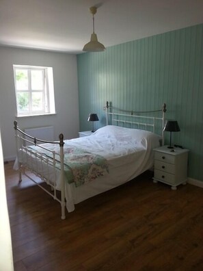 master bedroom - has an en suite with tub