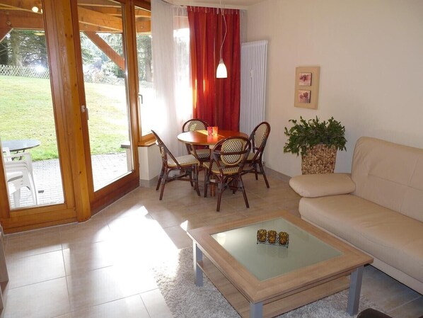 Living and dining area