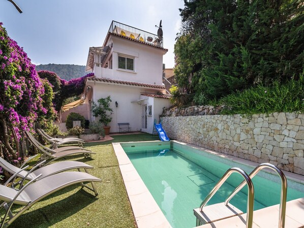 Extérieur maison de vacances [été]