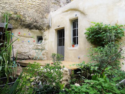 Une maison troglodytique en plein centre de Tours/ Val de Loire