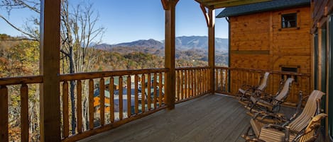 Amish rocking chairs- majestic views - main level deck.