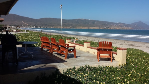 Panoramic views of the ocean, the mountains, the city of Ensenada.