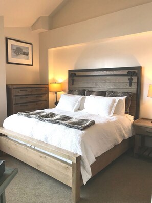 Master King Bedroom with bedroom suite, furnishings -43" Samsung smart 4k tv