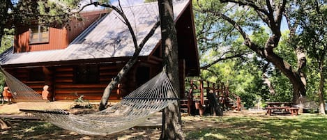 Enjoy the Hammock Lakeside