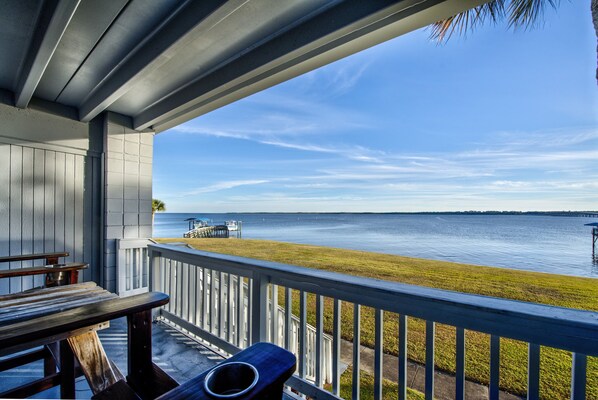 Back bay front balcony-fishing pier is private and cannot be used by our guests