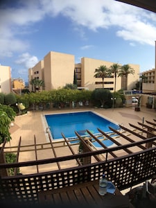  3 bed apartment in Cabo Roig,Costa Blanca with sea view, pool & restaurants! 