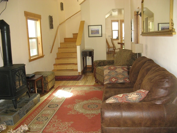 Living Room with Sleeper Sofa, Gas Fireplace 