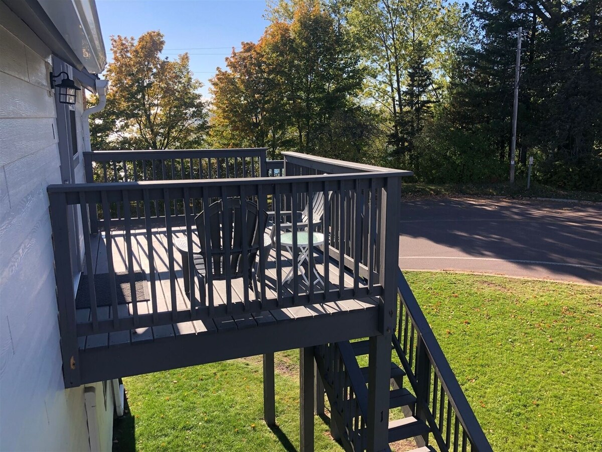 Suite Two at La Pointe Lodging