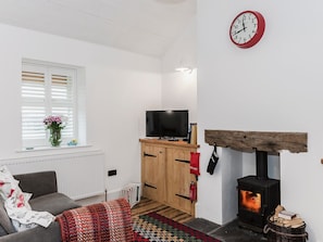 Attractive comfortable open plan living/dining room and kitchen with wood burning fire | Ty· Macsen - Ty Coch Chatham, Llandwrog, near Caernarfon