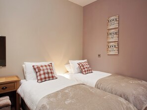 Twin bedroom with TV | Number 1 - The Old Stables, Knitsley, near Lanchester