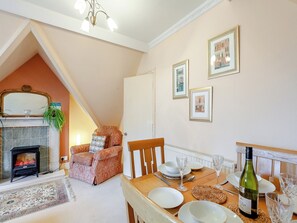 Living room/dining room | Prideaux - Caton, Eastbourne