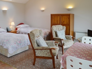 Studio | Maddy Cart House - Maddy House Farm, near Castleton