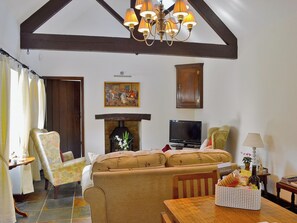 Open plan living/dining room/kitchen | Paper Mill Cottage, Sutton-under-Whitestonecliffe, nr. Thirsk