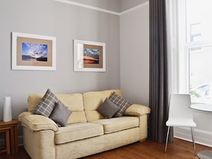 Open plan living/dining room/kitchen | Island Escape, Millport, Isle of Cumbrae