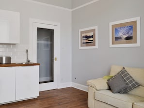 Open plan living/dining room/kitchen | Island Escape, Millport, Isle of Cumbrae