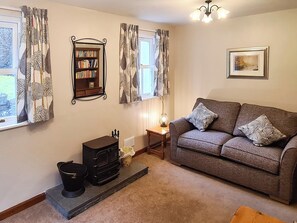 Sitting room | Joan&rsquo;s Cottage, Seldom Seen near Thornthwaite