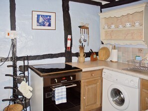 Kitchen | Hathaway Hamlet, Stratford-upon-Avon