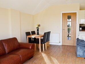 Open plan living/dining room/kitchen | Ashington Holiday Cottages - Hawthorne Cottage, Skegness