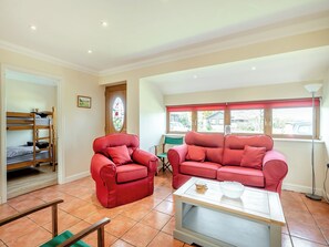 Living room | Pear Tree Cottage - Linley Farm Cottages, St Osyth