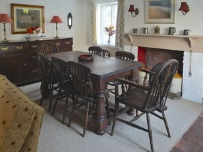 Living room/dining room | Apple Tree Cottage, West Wittering