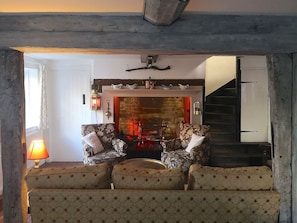 Living room/dining room | Apple Tree Cottage, West Wittering