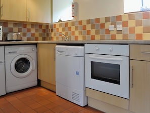 Kitchen | Kingsford Farm Cottages - Honeysuckle Cottage, Longdown, nr. Exeter