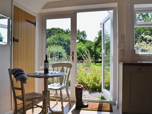 Kitchen/diner | Chorlton Moss Cottage, Baldwins Gate, nr. Newcastle-under-Lyme