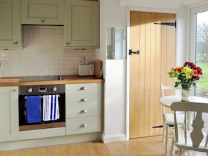Kitchen/diner | Chorlton Moss Cottage, Baldwins Gate, nr. Newcastle-under-Lyme