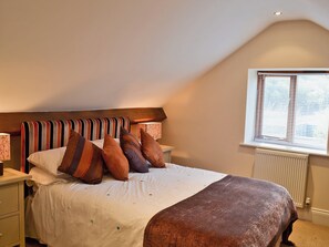 Double bedroom | Fenn House, Alvechurch