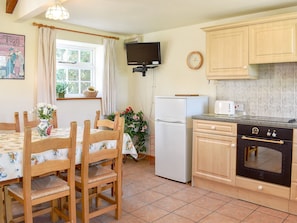 Well equipped kitchen/ dining room | Mill Pond Cottage, Bere Regis