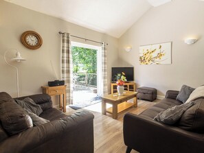 Well presented open plan living space | Luckington Stables 2 - Luckington Stables, Newbury, near Frome