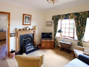 Living room | Conheath Gatelodge - Conheath Cottages, Glencaple, Dumfries