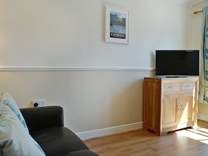 Light and airy living/dining room | Hindscarth, Keswick