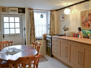 Kitchen/diner | Pebbles, Lympstone, nr. Exmouth