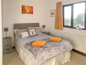 Double bedroom | Combe Cairn, Millom