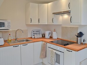 Kitchen | Willow Farm Cottages - The Old Stable, West Pennard, nr. Glastonbury