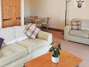 Living area | Owl Barn - Eaton Barn, Burmarsh, Romney Marsh