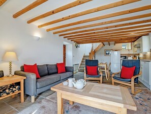 Open plan living space | The Old Barn - Maddy House Farm, near Castleton