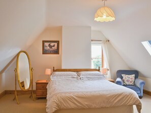 Double bedroom | Copper Cottage, Aldeby, nr. Beccles