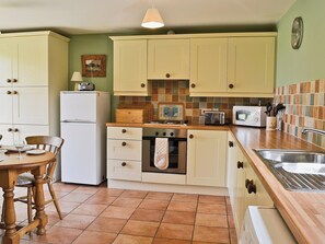 Kitchen/diner | Copper Cottage, Aldeby, nr. Beccles