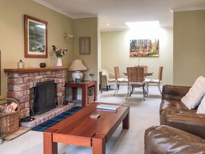 Lounge and Dining Area | Capelrig Cottage, Balfron, near Drymen Loch Lomond & The Trossachs
