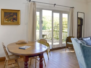 Convenient dining area with patio doors to sitting out area | Malthouse Barn, Elmsted, near Canterbury