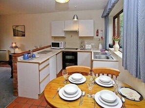 Open plan living/dining room/kitchen | Violets, Shipbourne, nr. Sevenoaks