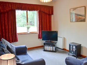 Living room | Violets, Shipbourne, nr. Sevenoaks
