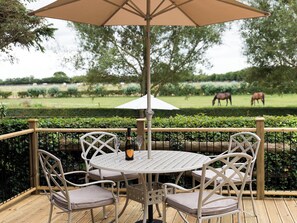 Decking area | Luckington Stables 1 - Luckington Stables, Newbury, near Frome