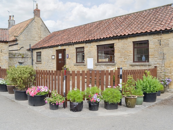 Attractive stone-built holiday home | Cow Pasture Cottage - Studley House Farm Cottages, Ebberston, near Scarborough